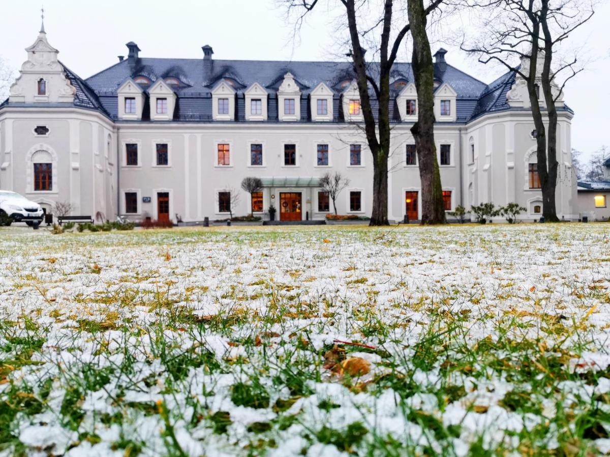 Hotel Zamek Lubliniec Exterior photo