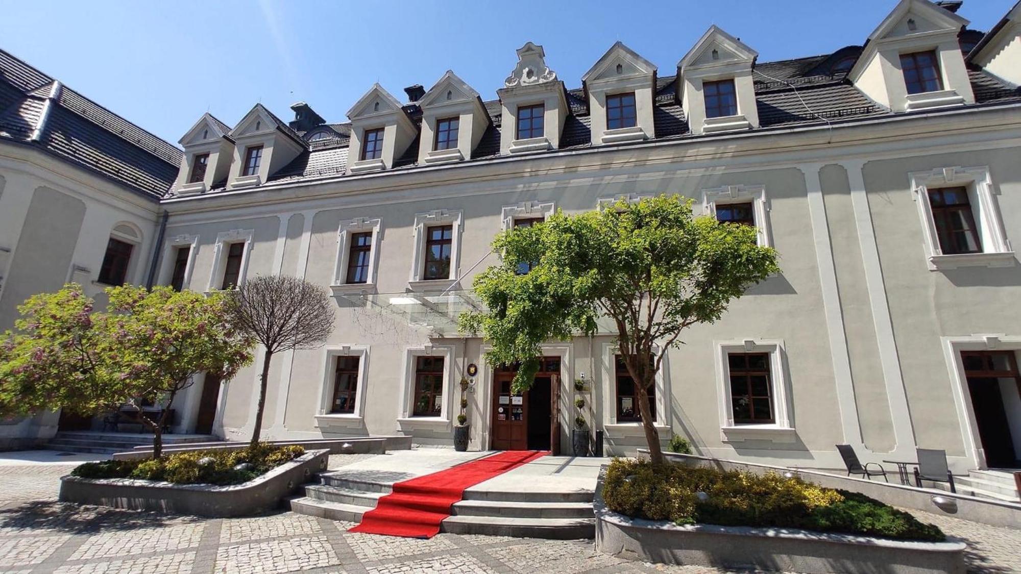 Hotel Zamek Lubliniec Exterior photo